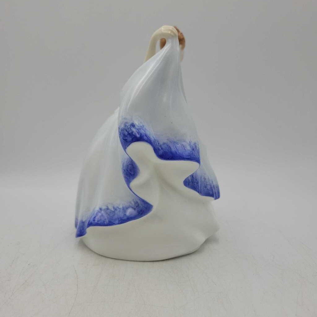 Royal Doulton "Pamela" HN# 3223 (NS) 605