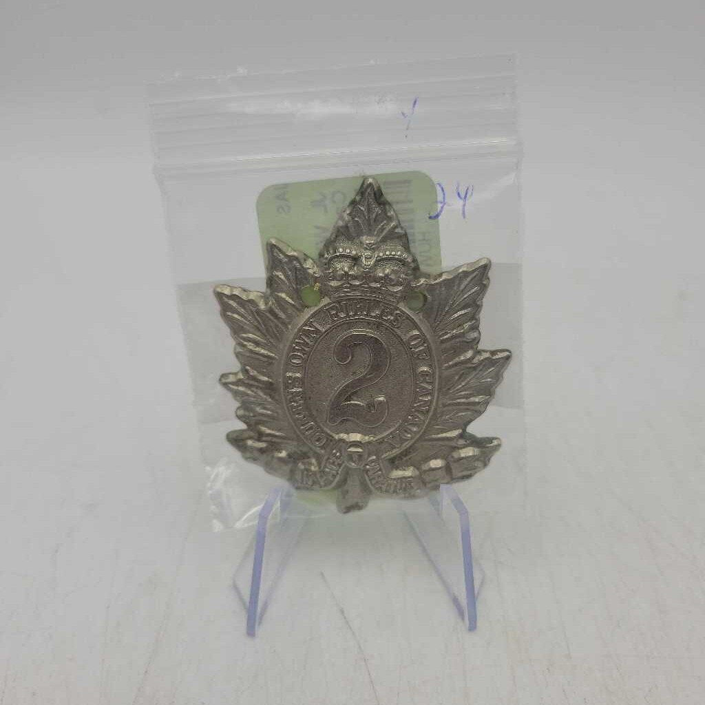 WW2 Queens Own 1940's Cap badge war memorabilia missing lugs