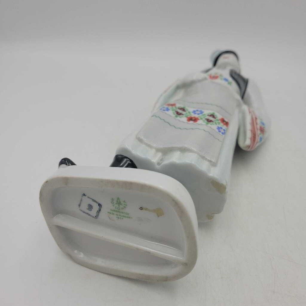 Hollohaza Hungarian Figure (DEB)