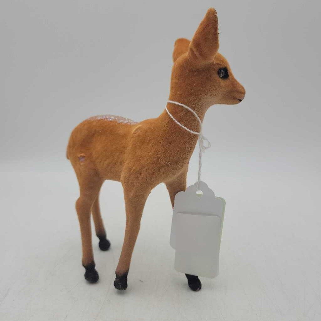 Retro Deer plastic Decoration (DEB)