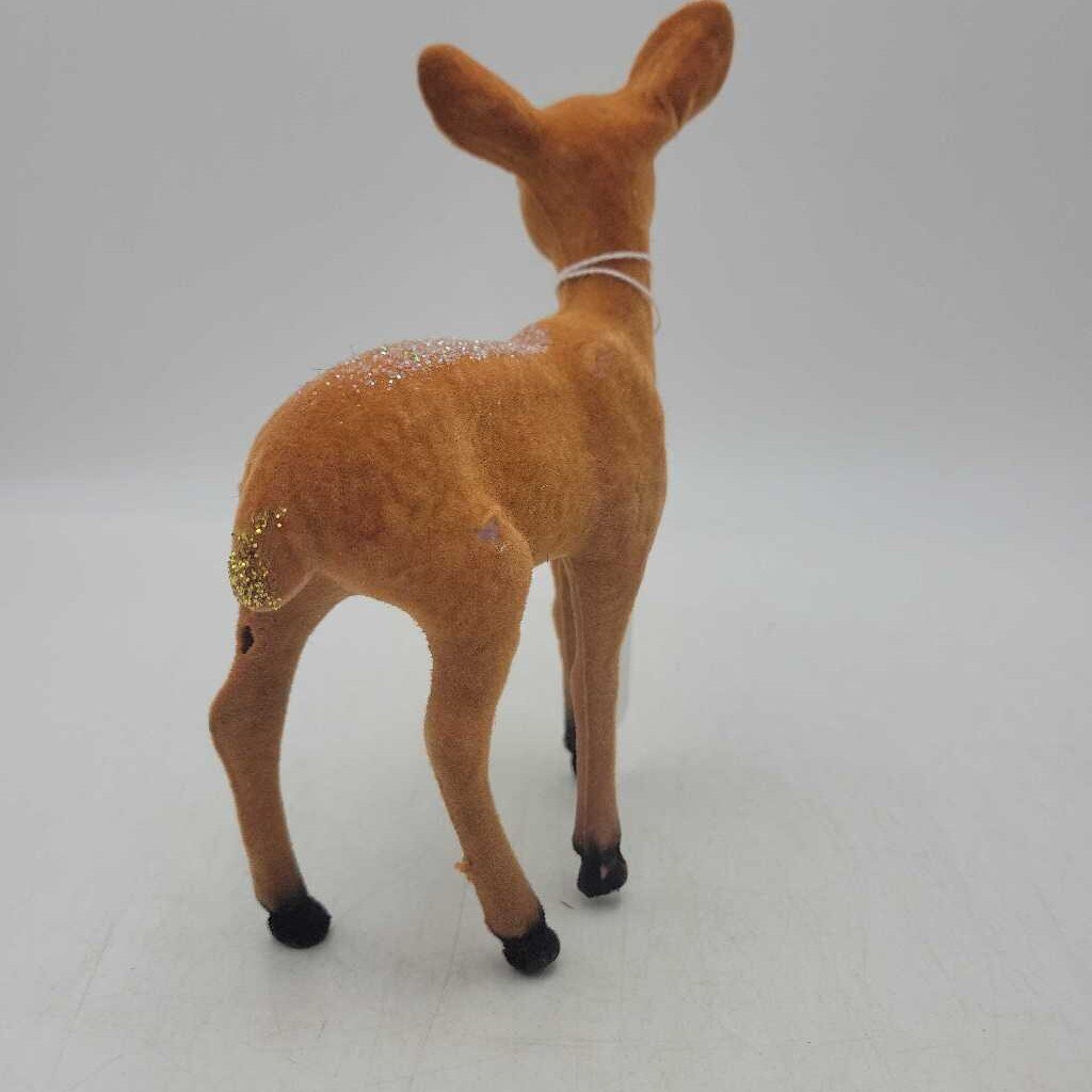 Retro Deer plastic Decoration (DEB)