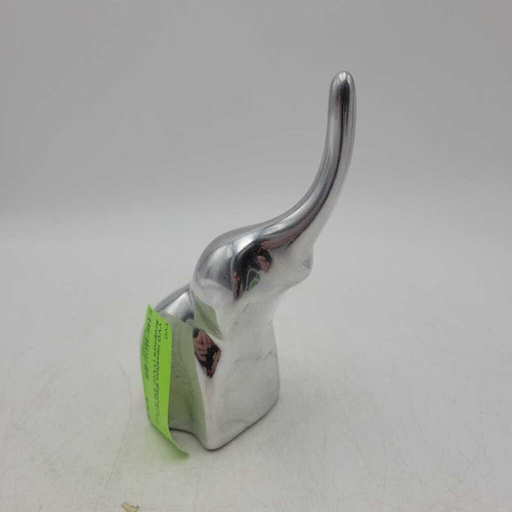 Hoselton Elephant Sculpture (YVO) 512