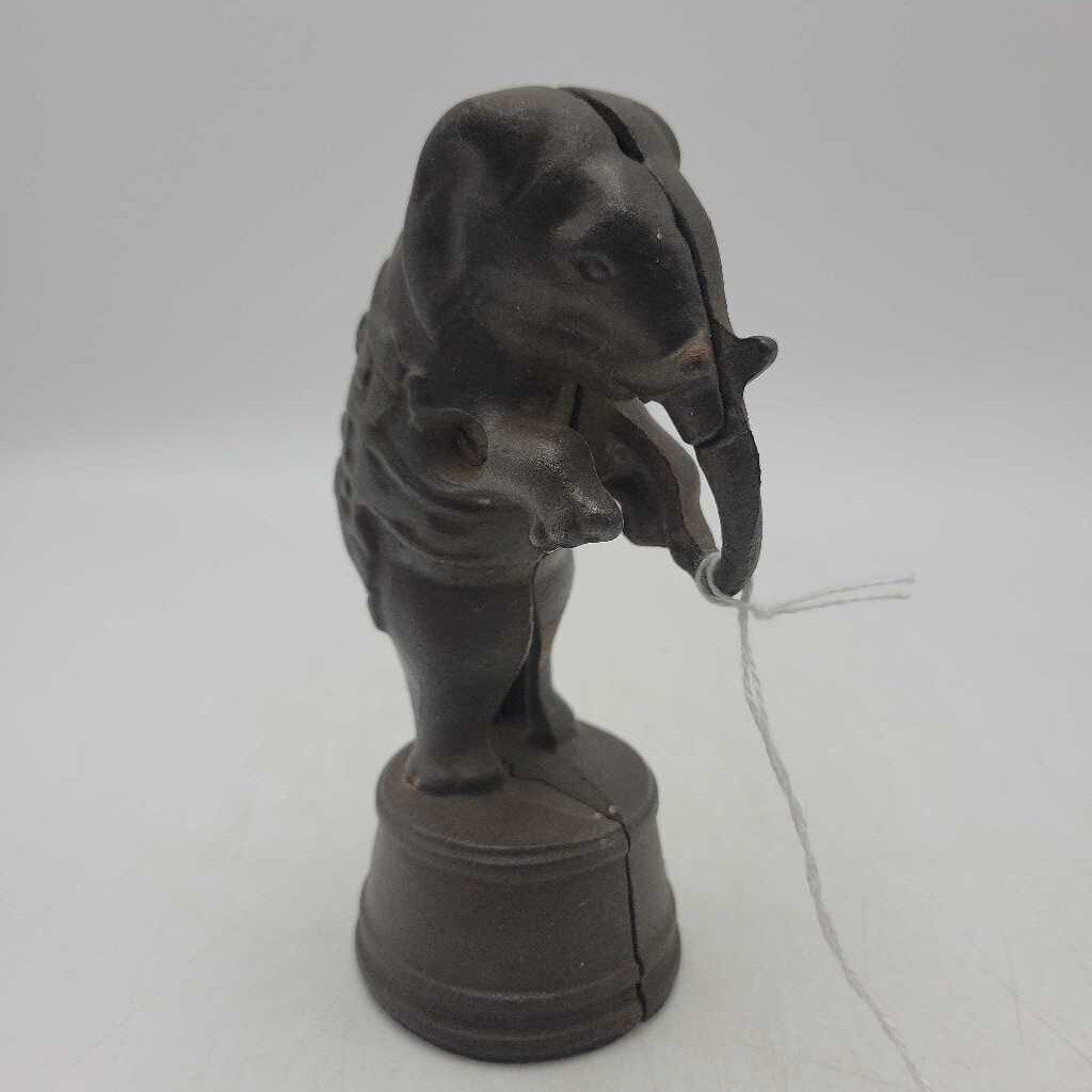Cast Iron Still Elephant coin Bank 1920's 30's (RHA)