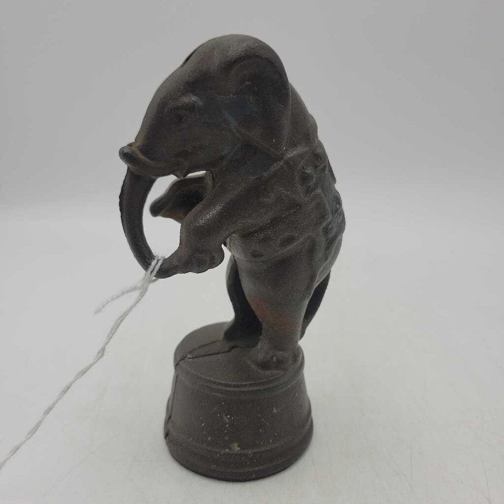 Cast Iron Still Elephant coin Bank 1920's 30's (RHA)