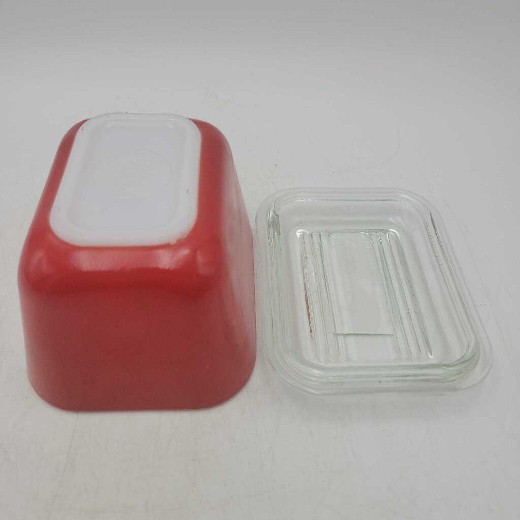 Pyrex Refrigerator Dish "501 with lid (LOR)