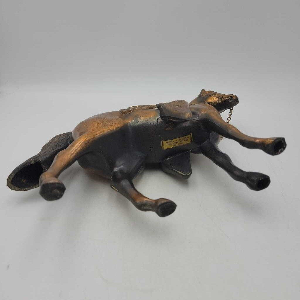 Metal Horse Figure (DEB)