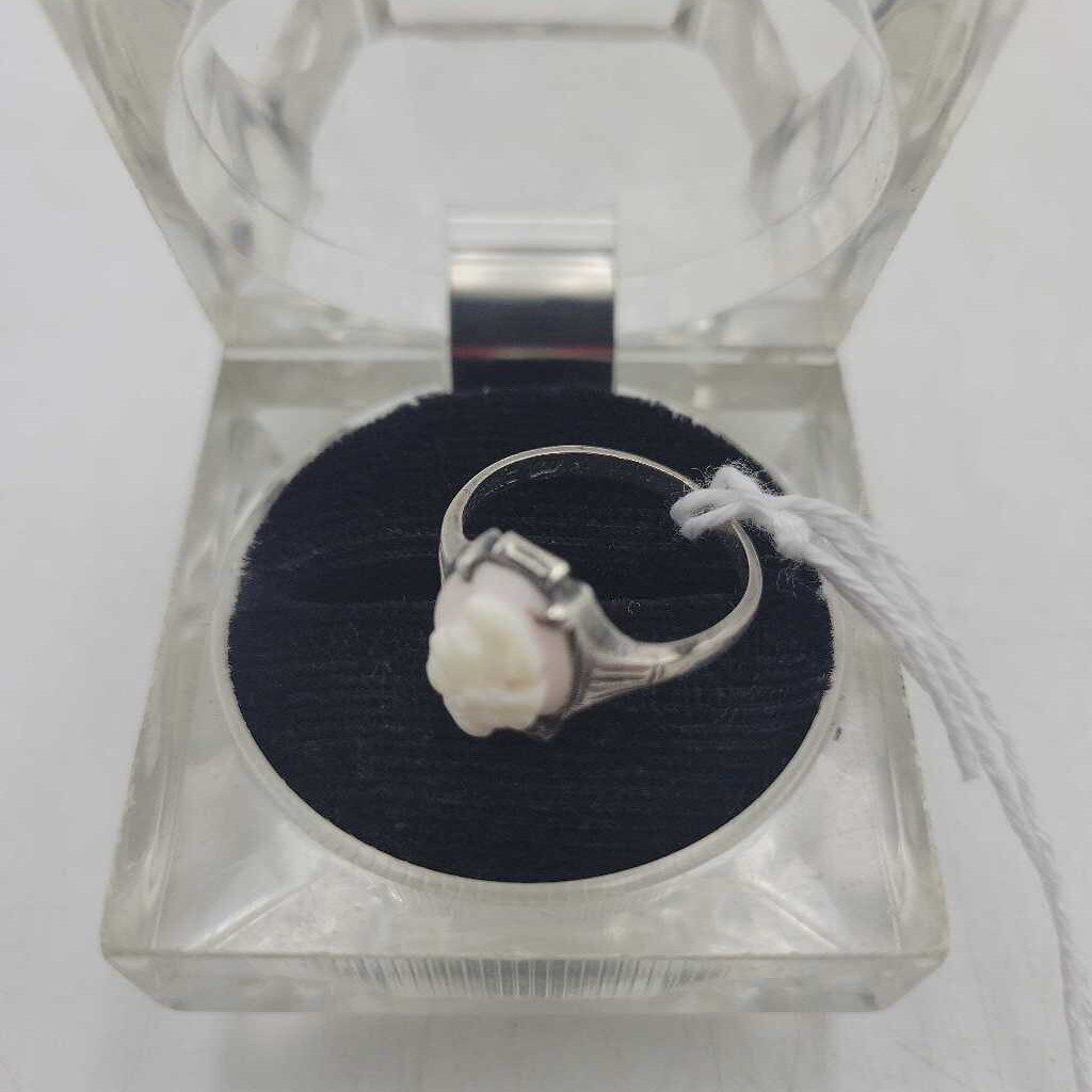 Sterling cameo ring, size 6 (LIND)