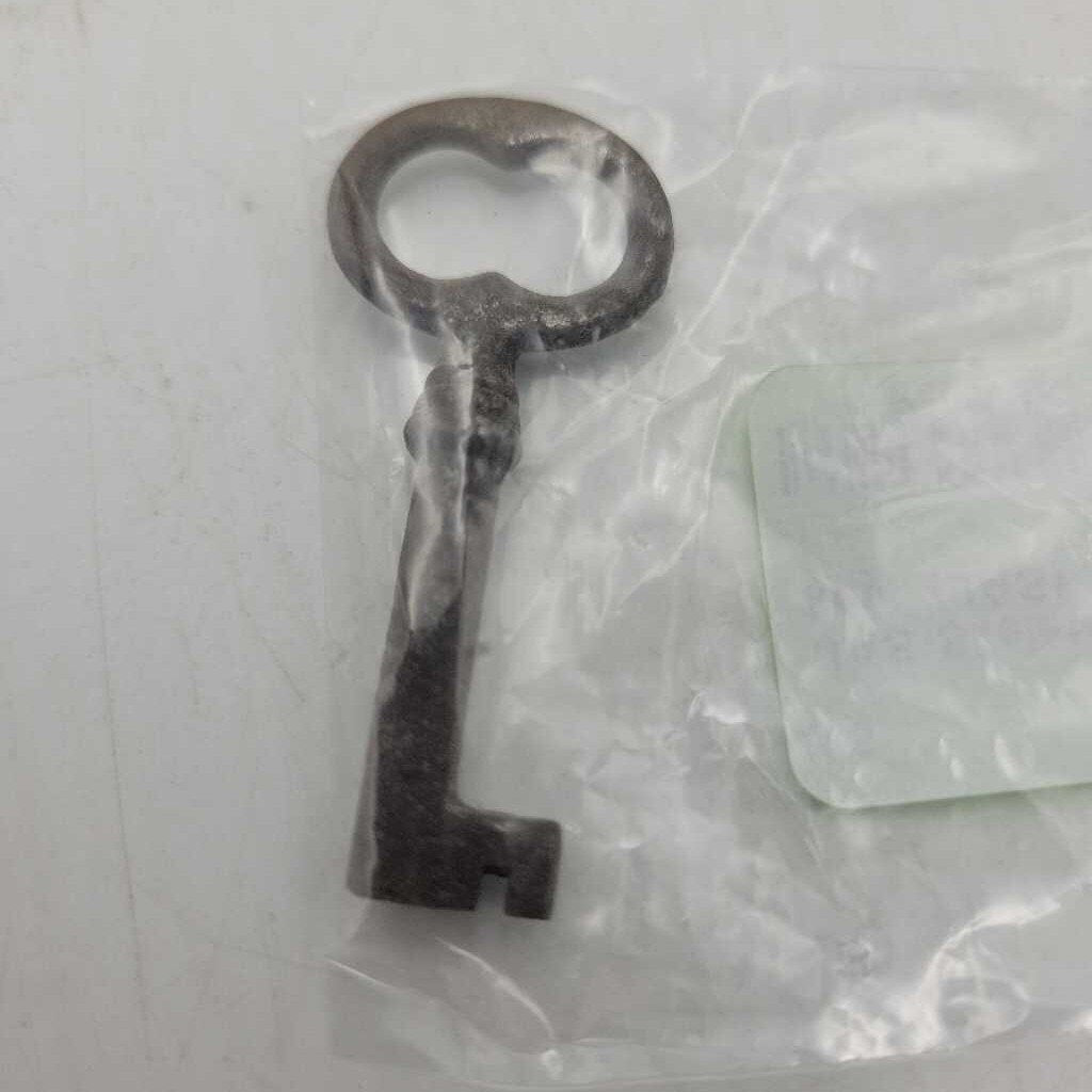 Skeleton Key cabinet key (JAS) 1.75"