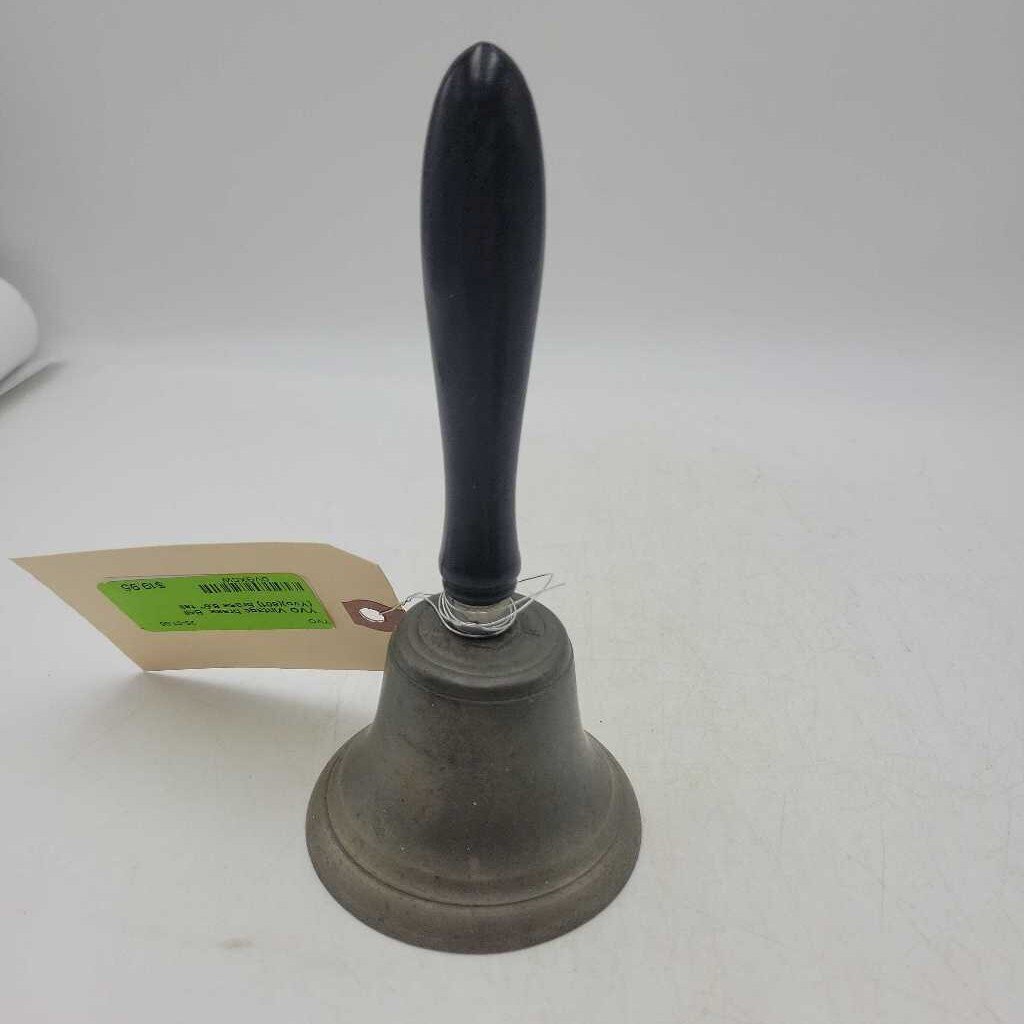 Vintage brass Bell (Yvo)(601)