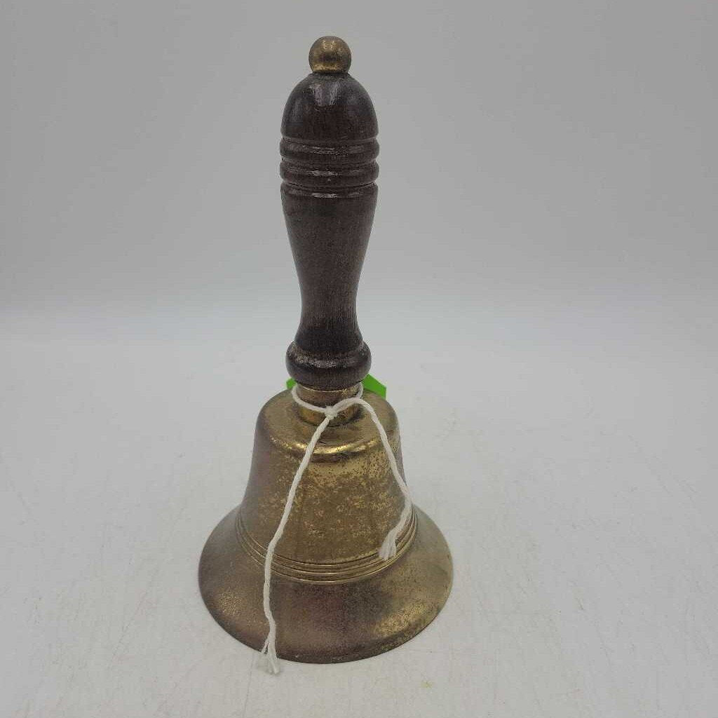Vintage brass Bell (Yvo)(601)