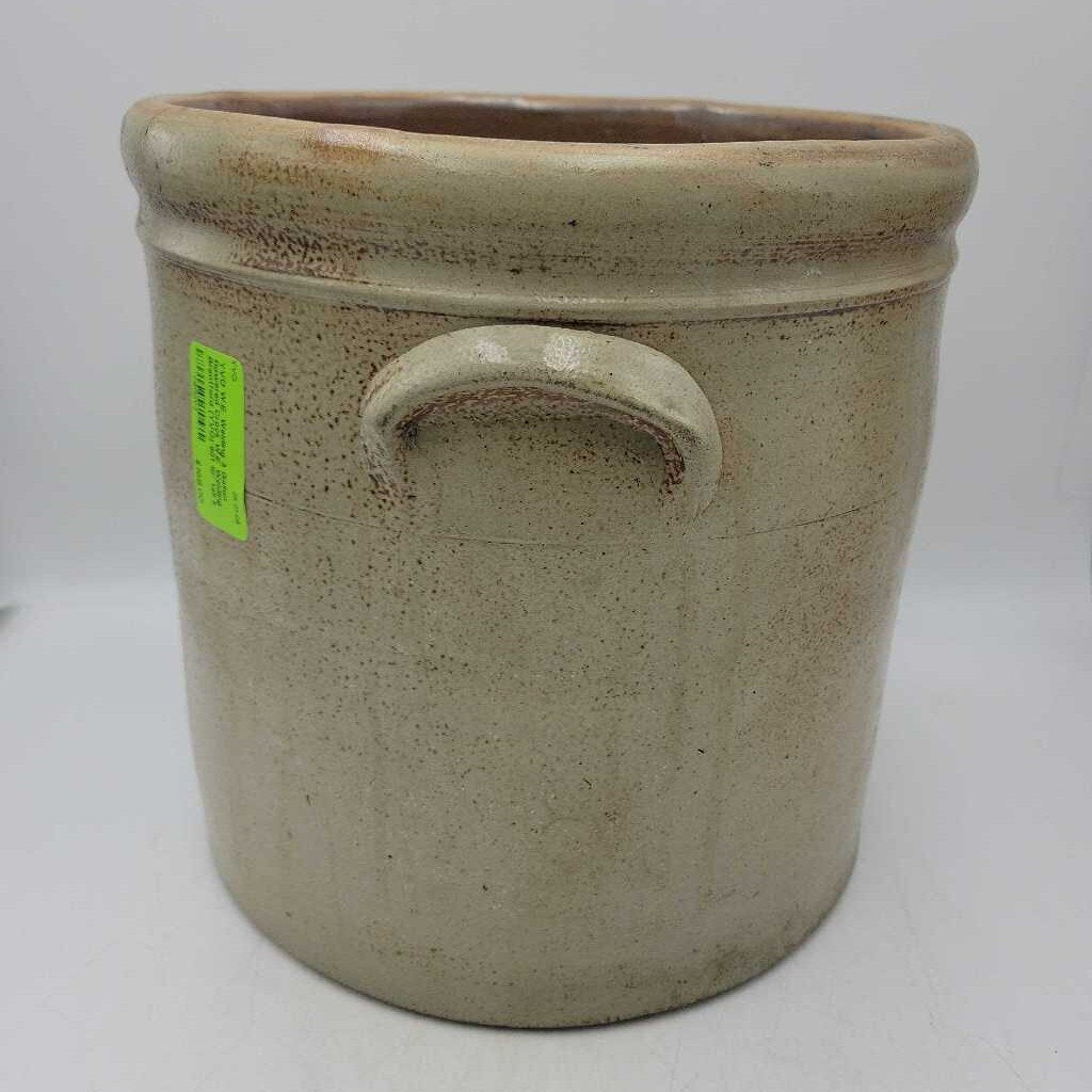 W.E. Welding 3 Gallon flowered Crock W.E. Welding Brantford (YVO) 601