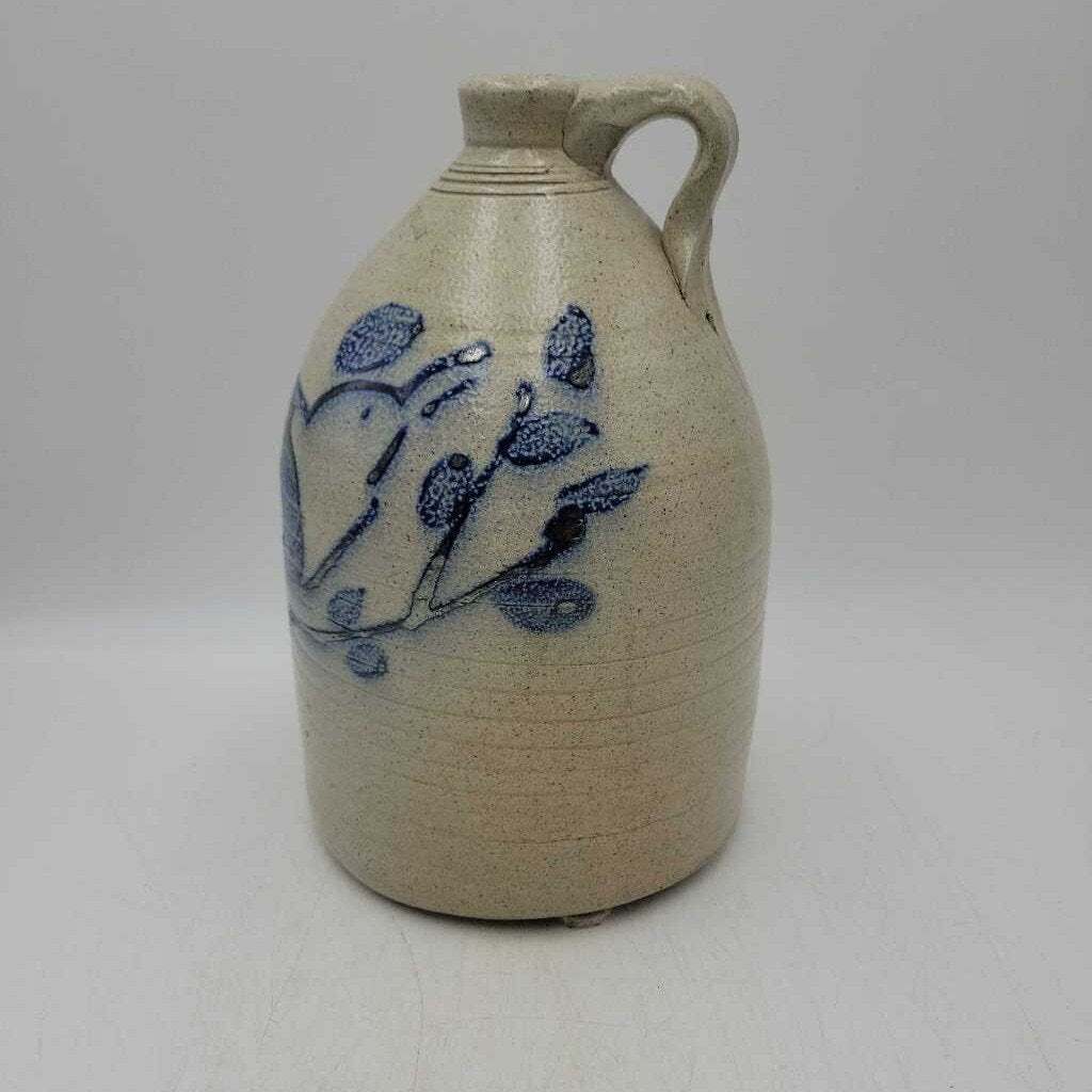 Le Heron Bleu, Quebec, Stone ware Pottery jug (YVO) (601)