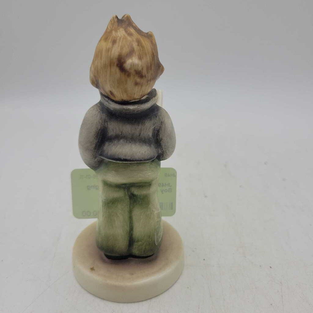 Hummel Figurine singing Boy (JH49)