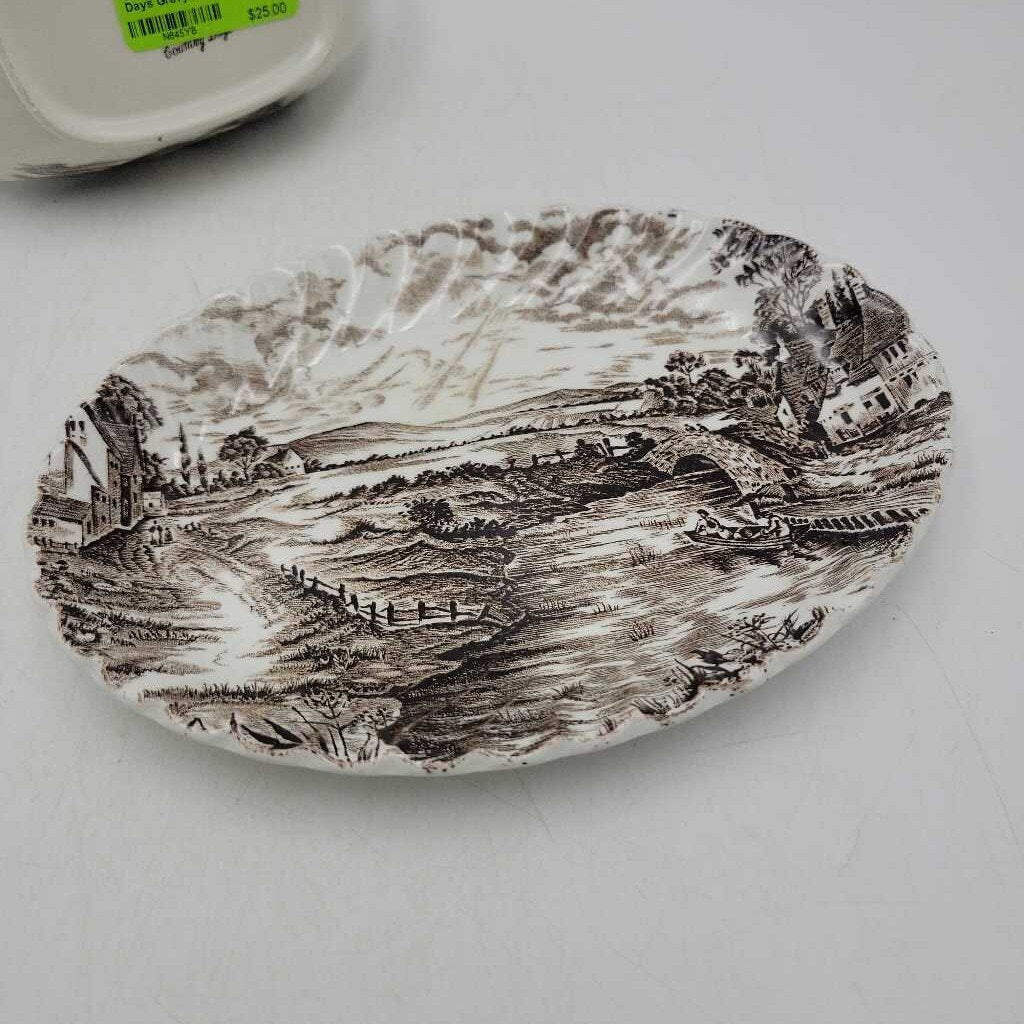 VTG Ridgway Staffordshire England Country Days Gravy Boat with Saucer (BG)