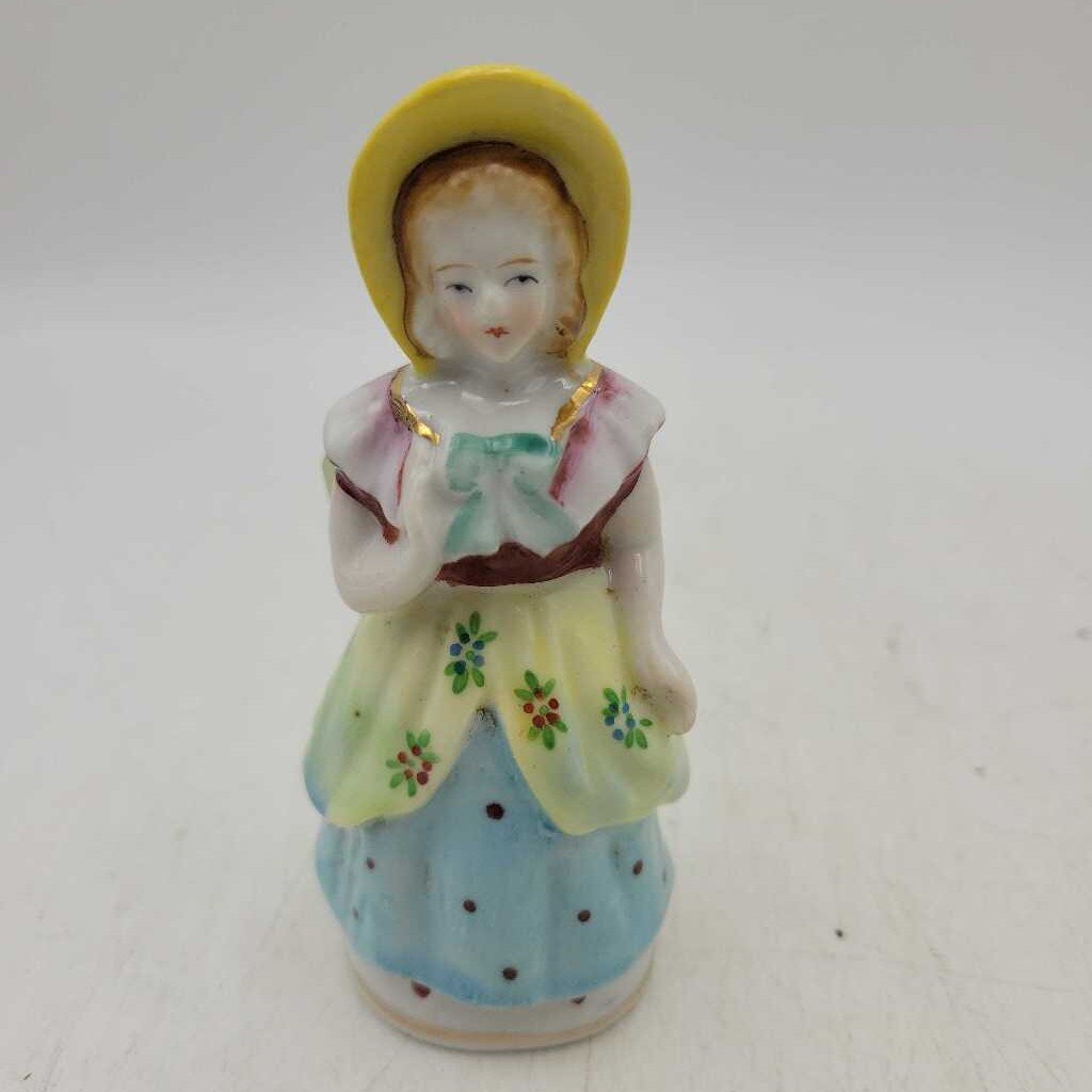 Occupied Japan Lady in bonnet OJ figure (JAS)