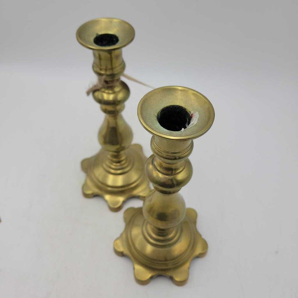 Brass Candlesticks (Set of 2) (UR)