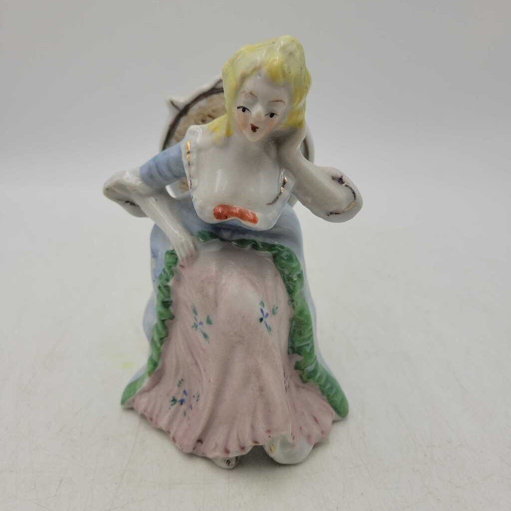 Occupied Japan woman sitting on chair OJ figure (JAS)