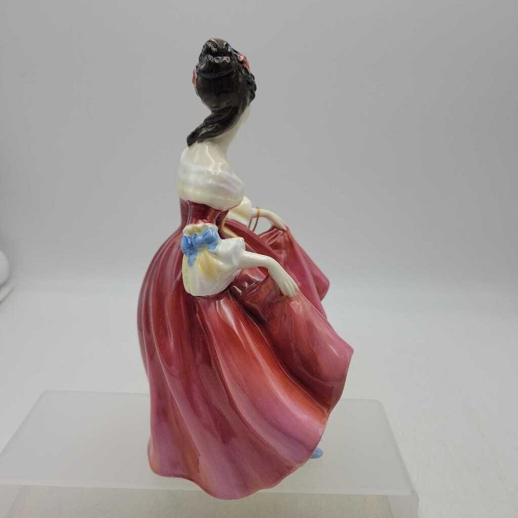 Royal Doulton Southern Belle H.N. 2229 (HAUS)