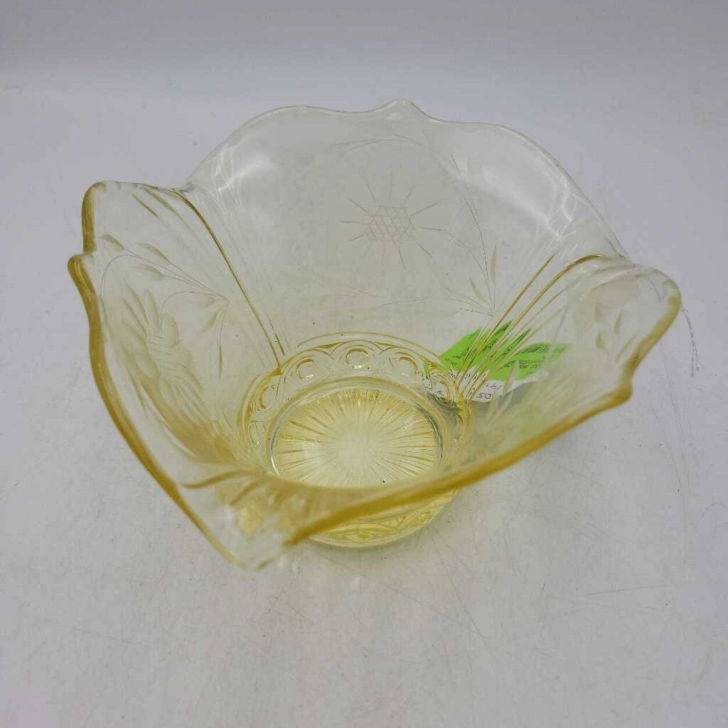 1930's Hughes Corn flower bowl (DS) 3528