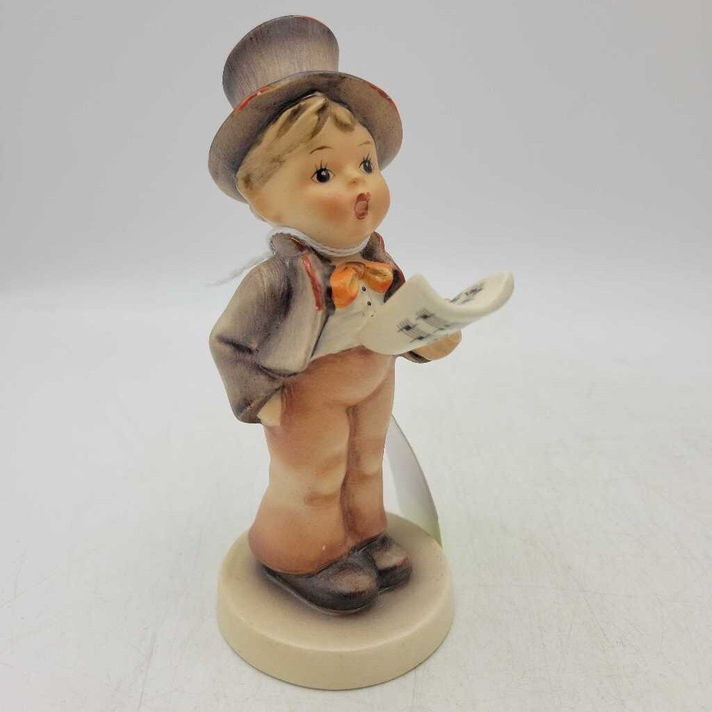 Hummel Figurine Street singer Boy (DEB)