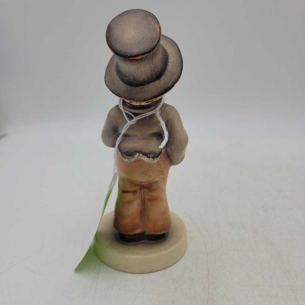 Hummel Figurine Street singer Boy (DEB)
