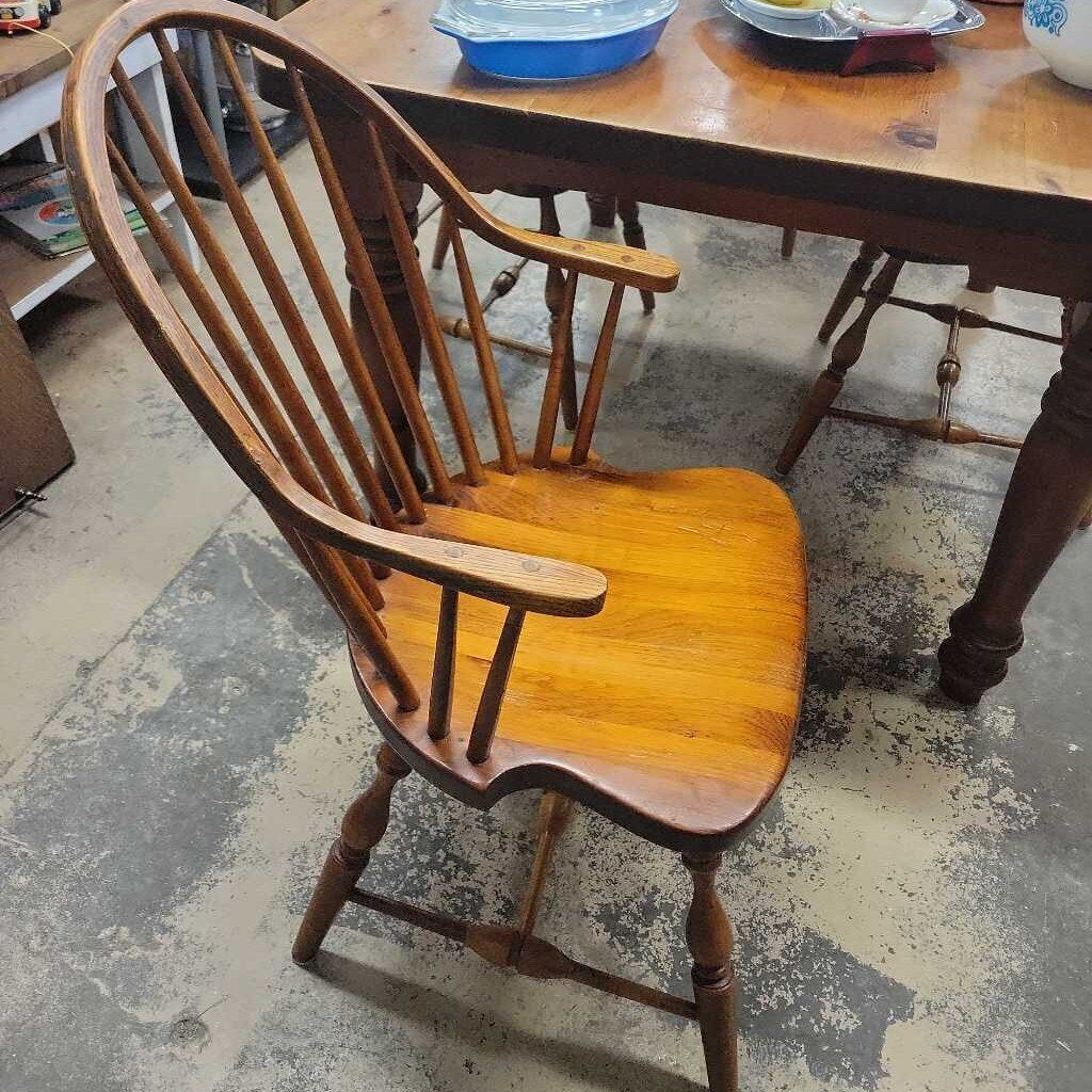 Canadianna Pine Table w/ 4 chairs (LOR)