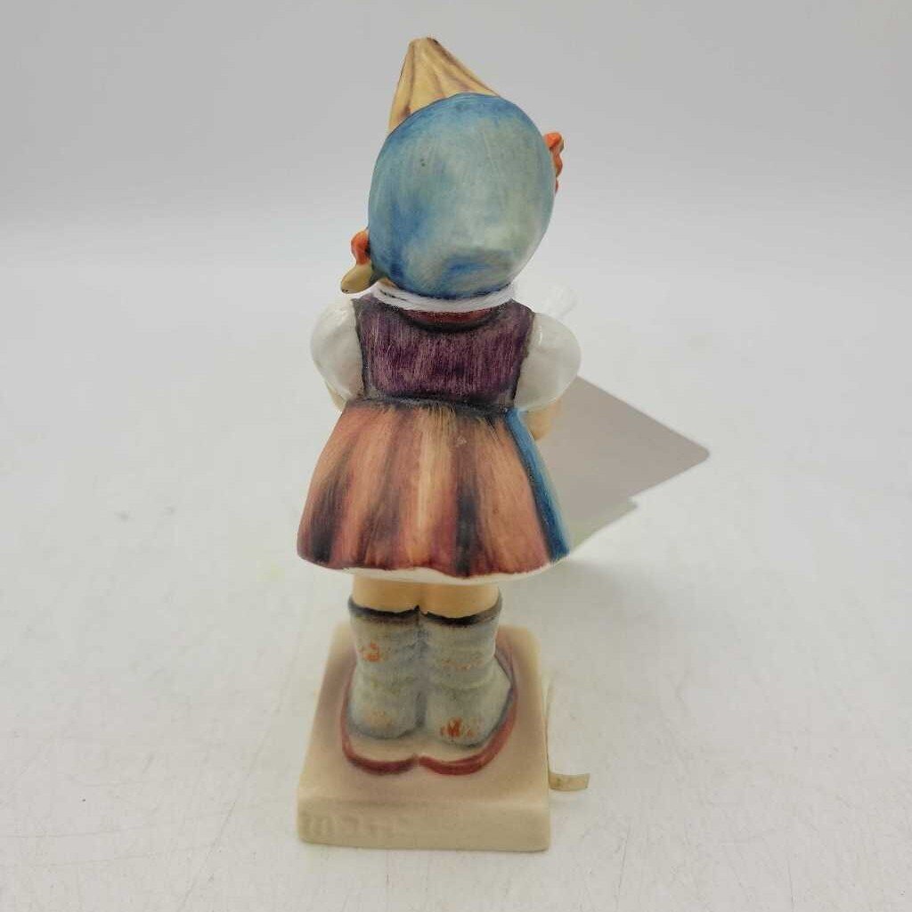 Hummel Figurine Girl with basket "Little Helper" (JH49)