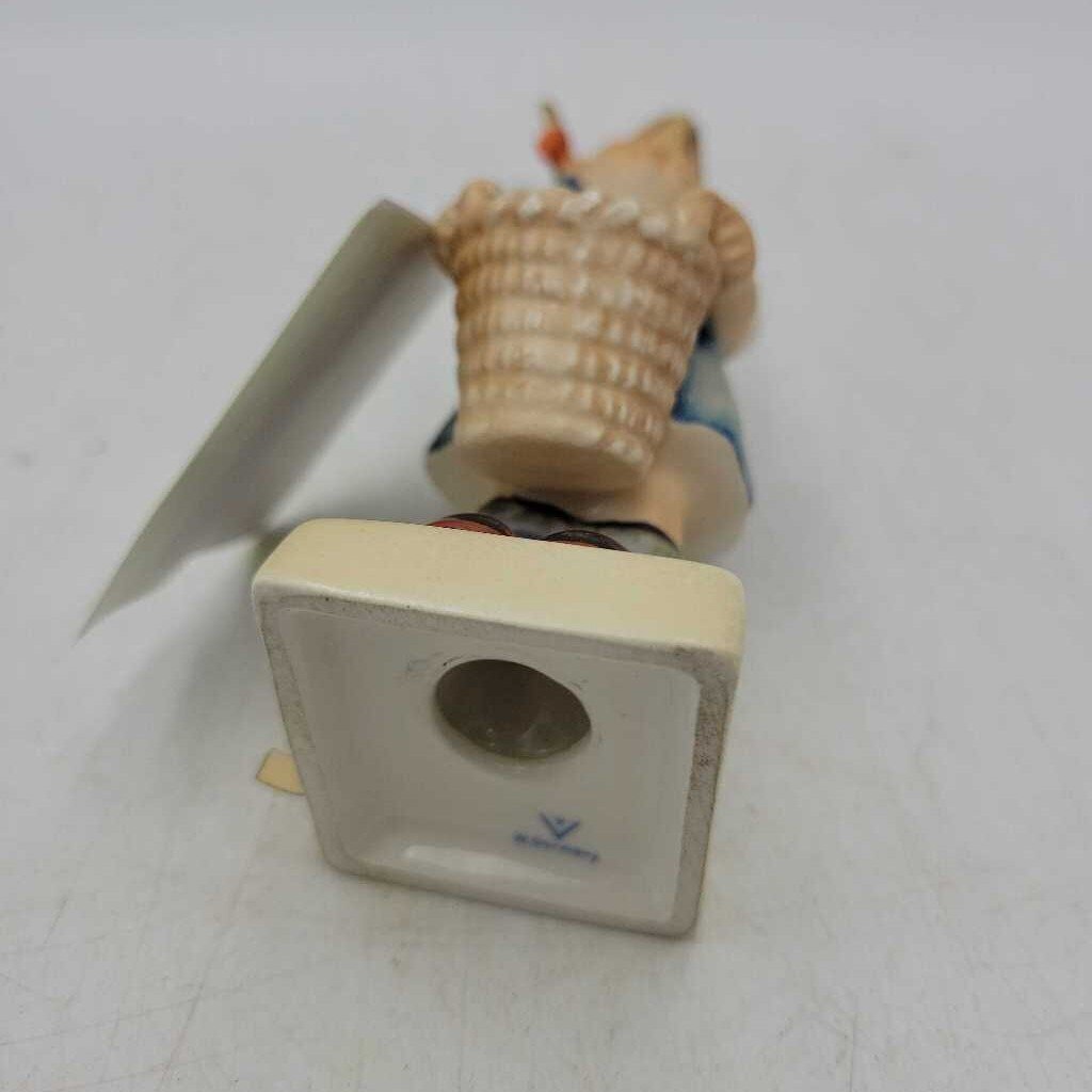 Hummel Figurine Girl with basket "Little Helper" (JH49)