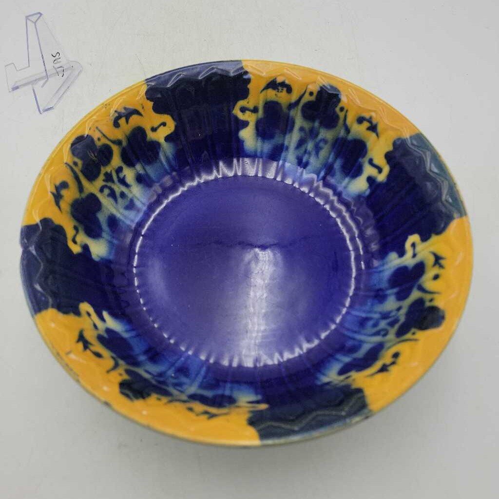 Victorian 19th Century Majolica Bowl (ERG)