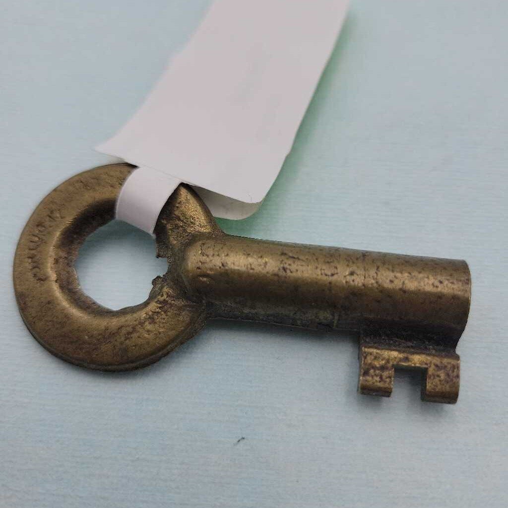 Brass Rail Road Key (YVO) (601)