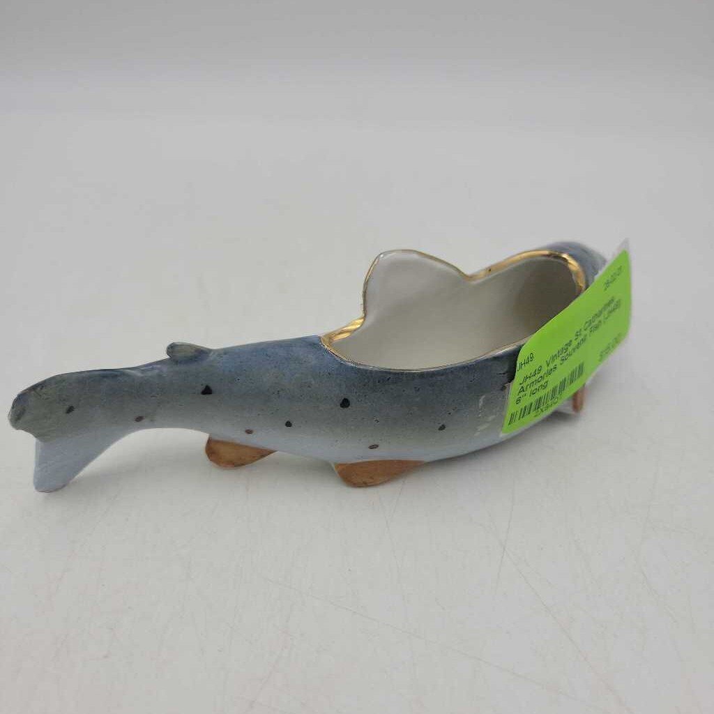 Vintage St Catharines Armories Souvenir Fish (JH49)