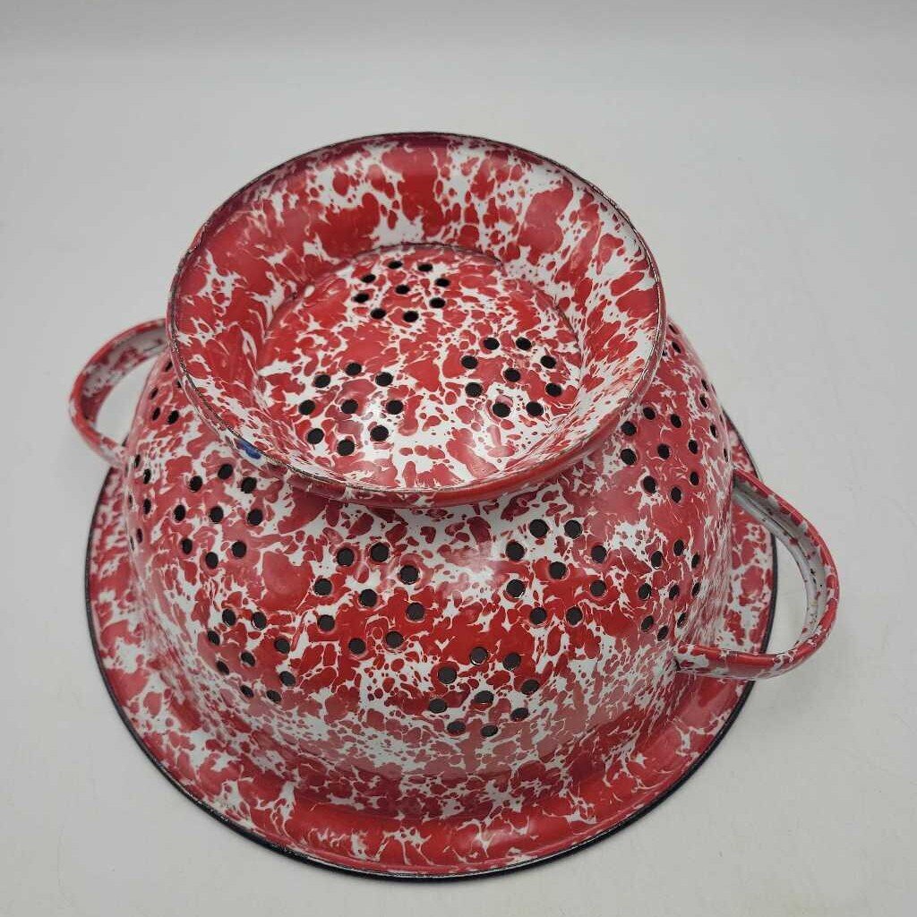 Red & white Granite Ware Colander (LOR)