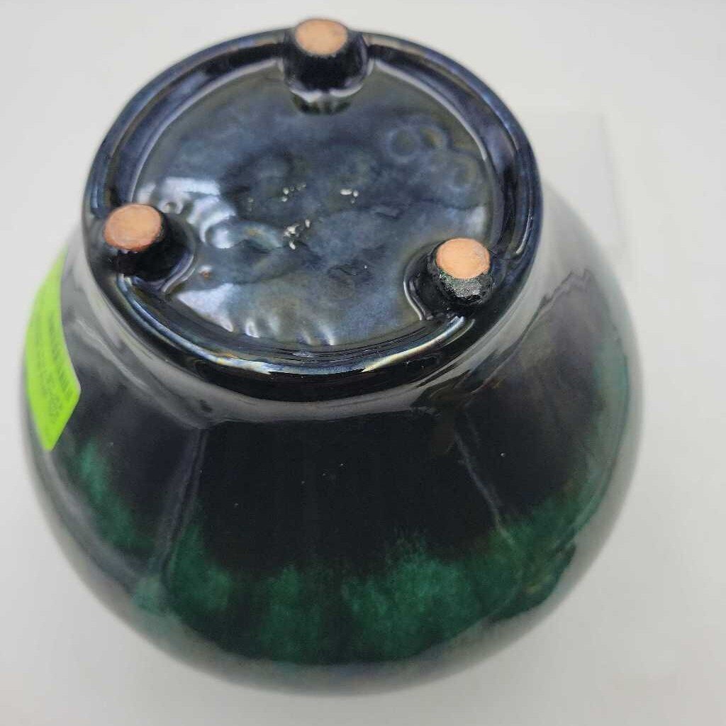 1970s Blue Mountain Pottery Vase (CM0967)
