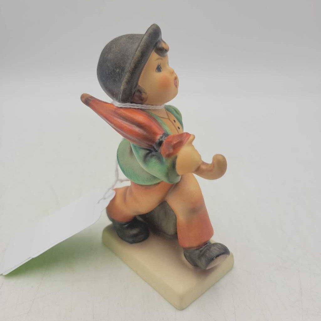 Hummel Figurine "Merry Wanderer" (DEB)