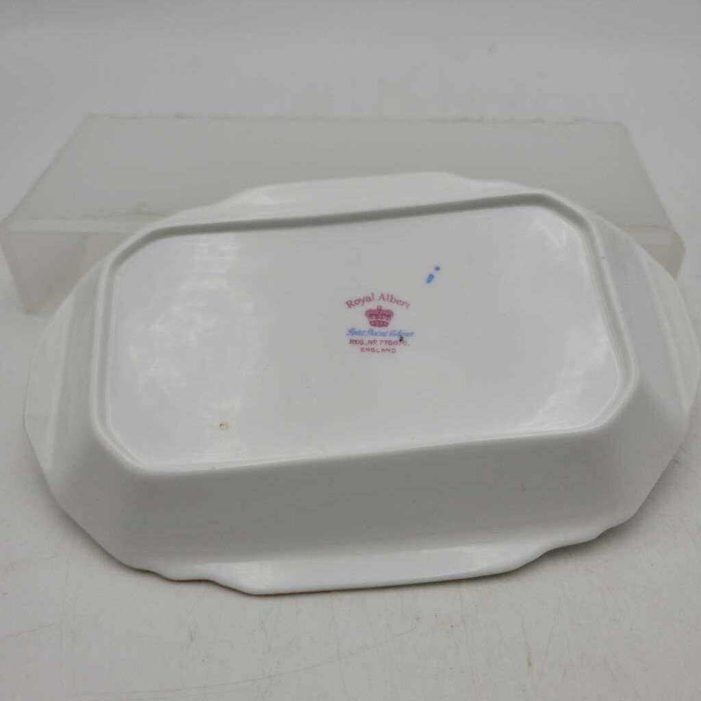 Royal Albert Dish Petit Point (US2)