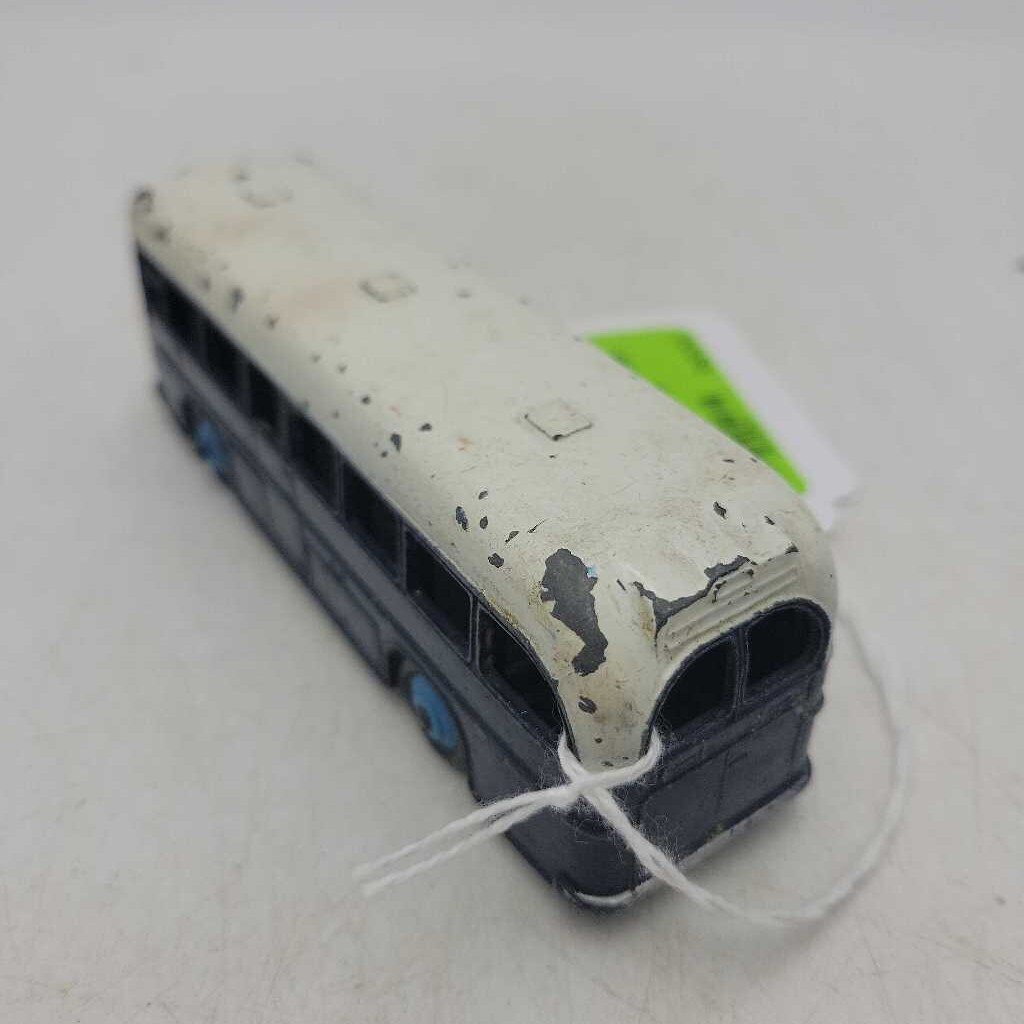 Dinky 283 BOAC Coach Bus (GEC)