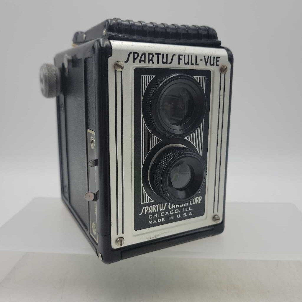 Spartus Full-Vue film camera (GBZ)