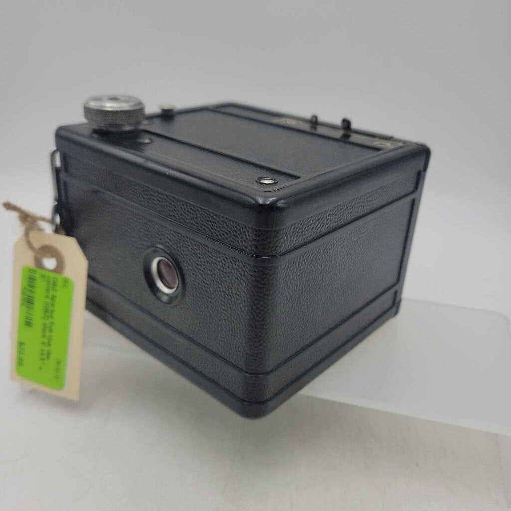 Spartus Full-Vue film camera (GBZ)
