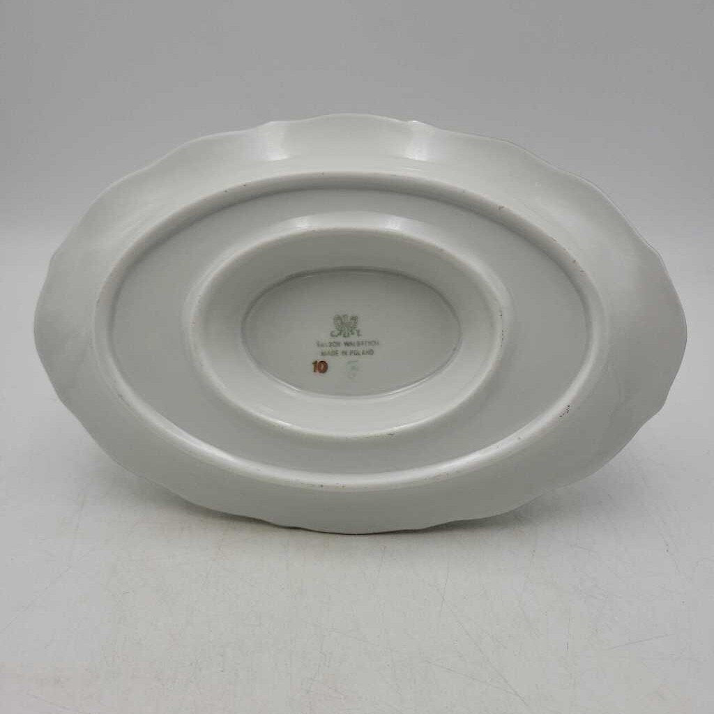 Gravy boat made in England (TRE)