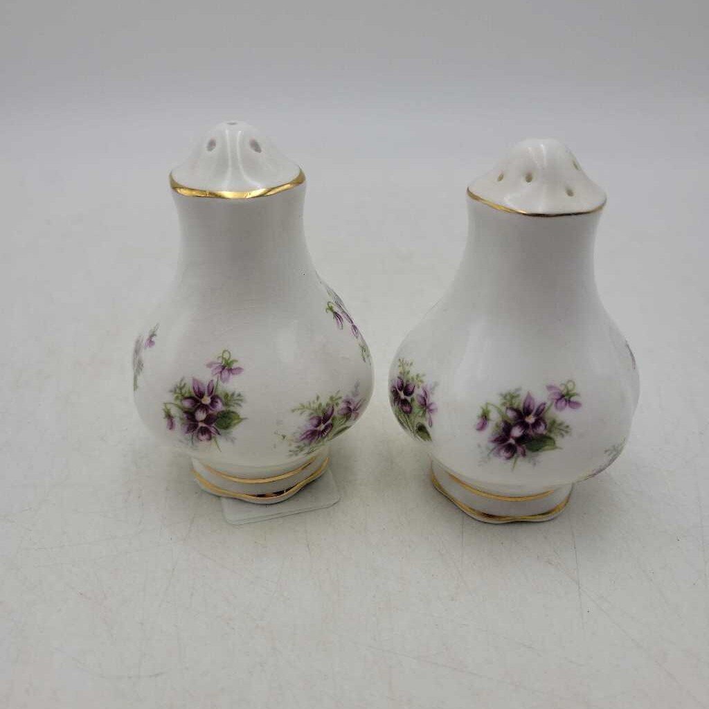 Royal Albert "Sweet Violet" Salt and Pepper (YVO) (602)