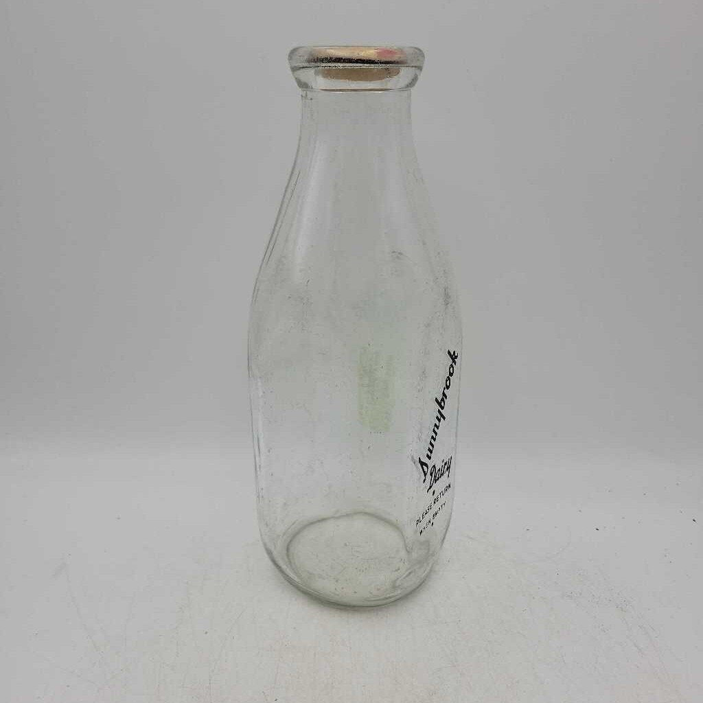Sunnybrook Dairy Milk Bottle QT (JAS)
