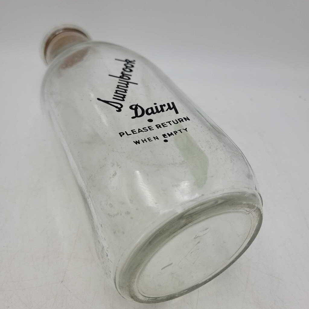 Sunnybrook Dairy Milk Bottle QT (JAS)