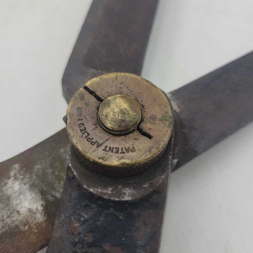 Vintage Shears Scissors (YVO) (602)