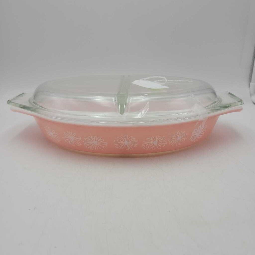 Pyrex Covered Divided dish Daisy pattern (DEB) # 29