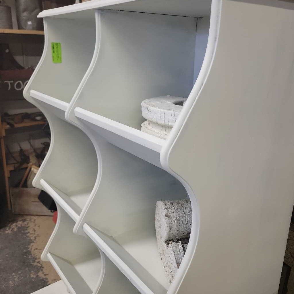 Cubby Hole Shelf (RB)