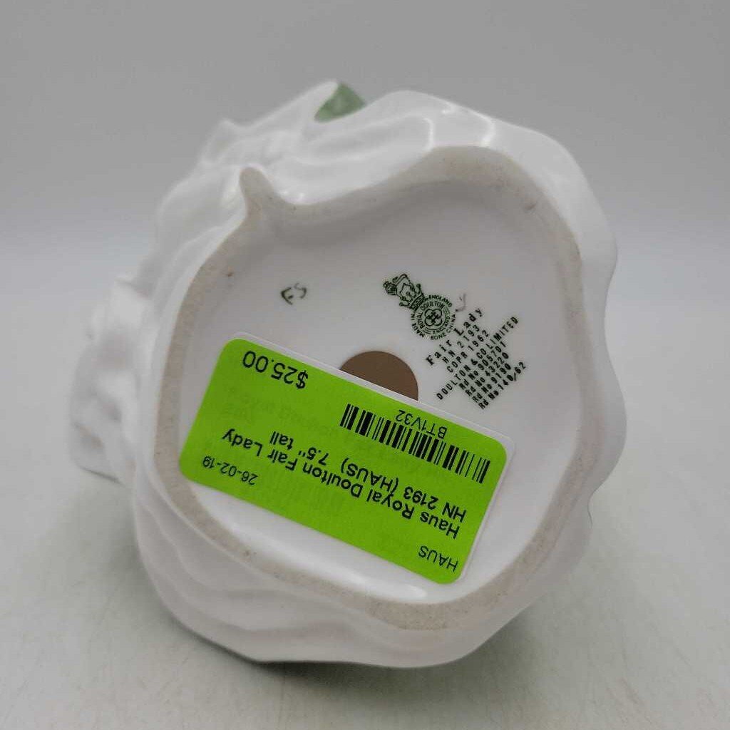 Royal Doulton Fair Lady HN 2193 (HAUS)