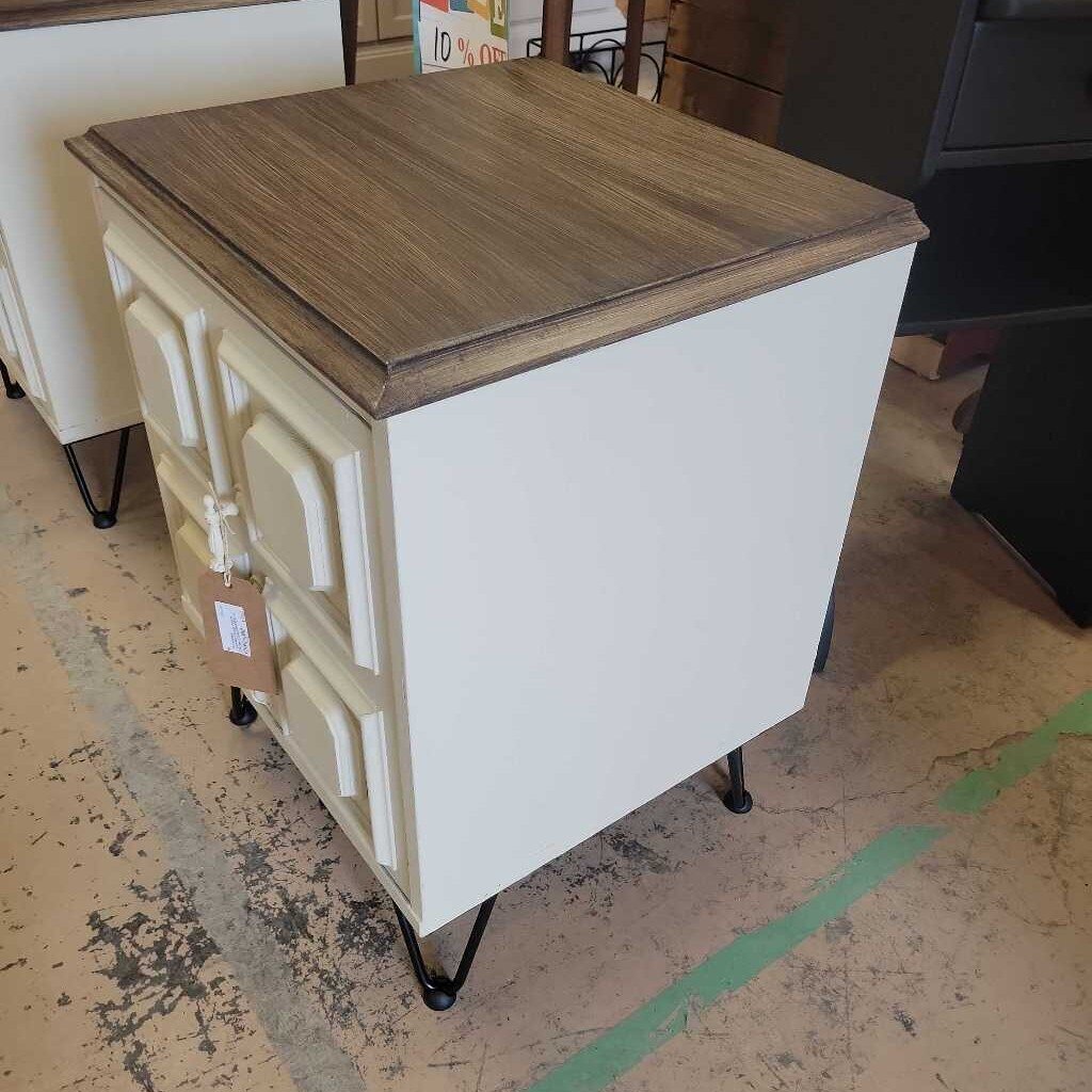 HB2 Bedside Table/Hairpin Legs (HB)