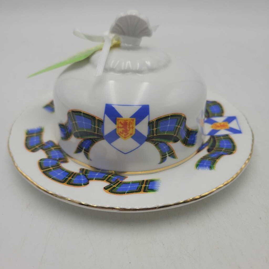 Paragon "Nova Scotia Tartan " Covered butter dish (TRE)