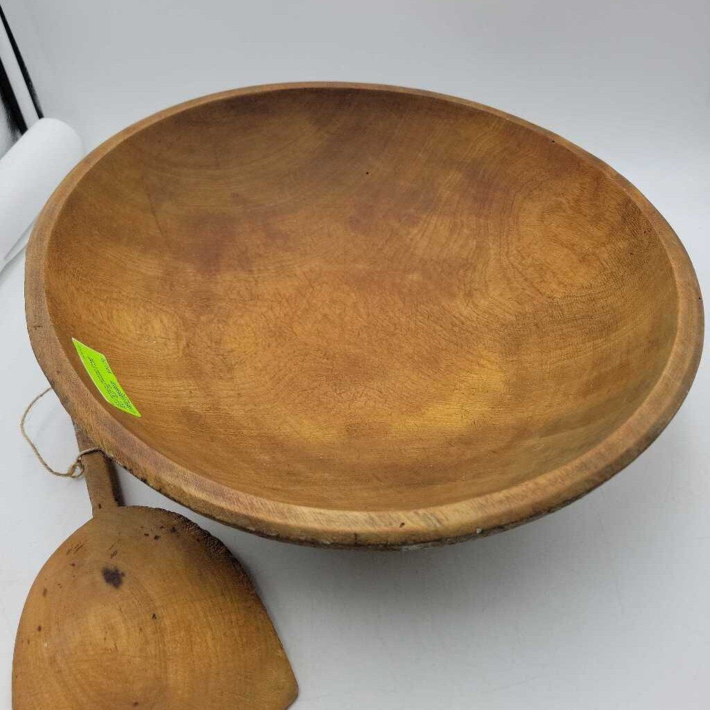 Antique Wooden Dough Bowl & Fitted Paddle Ladle (RV)