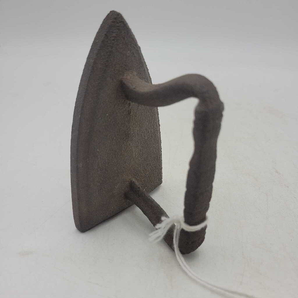 Miniature cat iron Sad Iron (JEF)